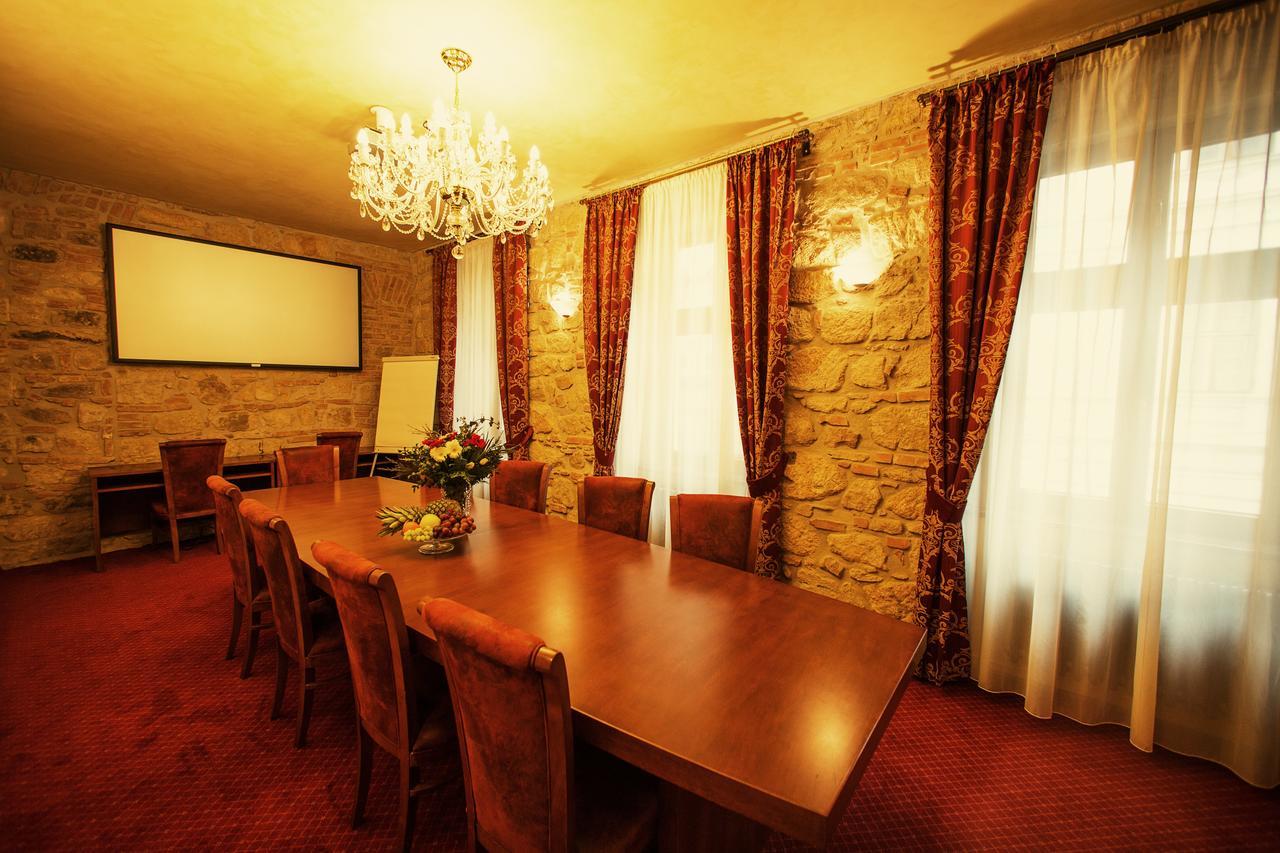 Hotel Rous Плзень Екстер'єр фото