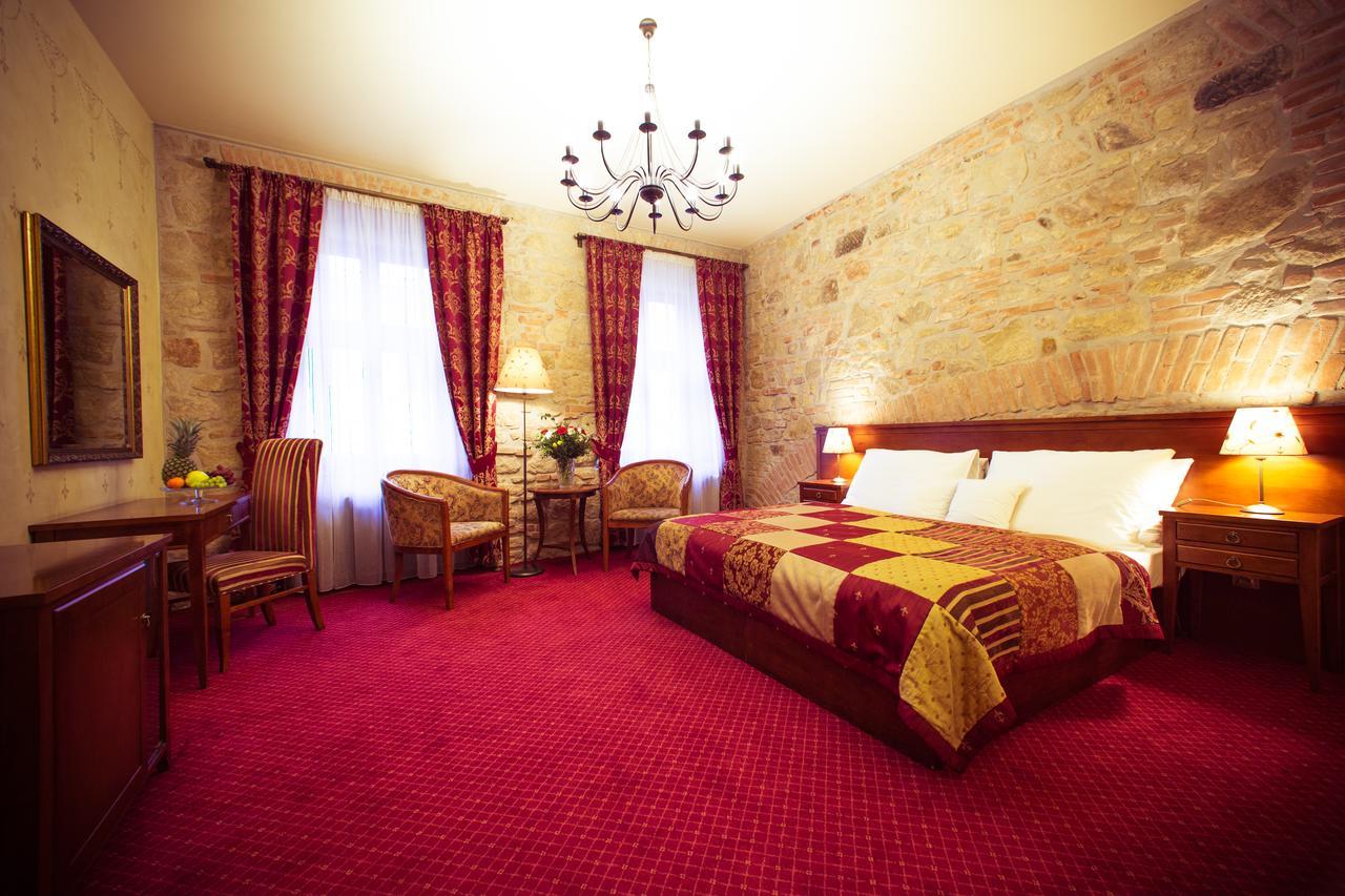 Hotel Rous Плзень Екстер'єр фото